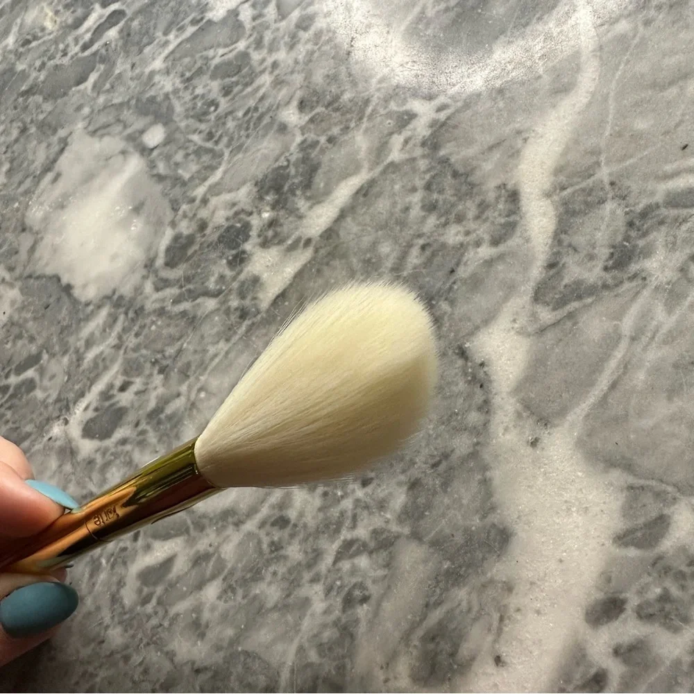 New Tarte Limited Edition Brush‎
